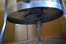 Lade das Bild in den Galerie-Viewer, 6 Waben DN, Zander, Langstroth Ø 650mm Tangentialschleudern (elektrisch & manuell)